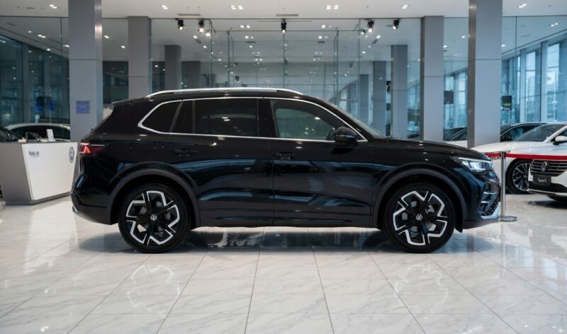 Volkswagen Tiguan L Pro