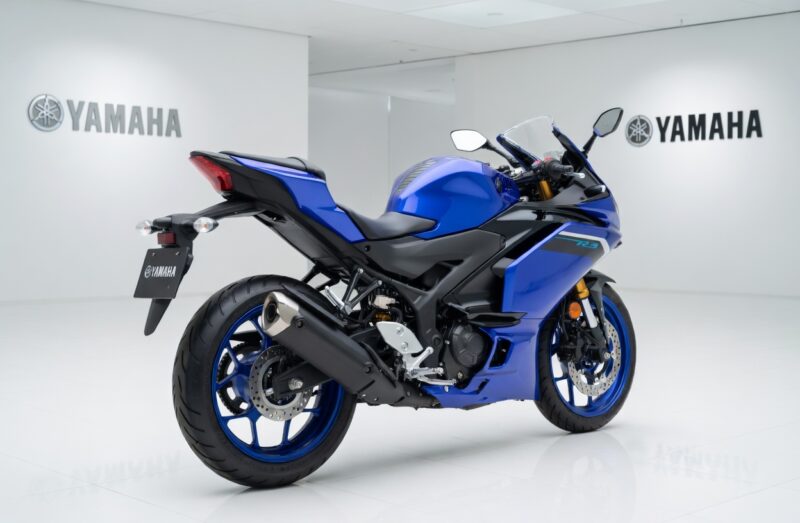 YAMAHA YZF-R3