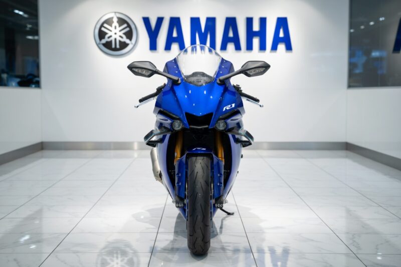 YAMAHA YZF-R1