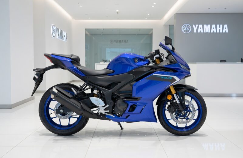 YAMAHA YZF-R3