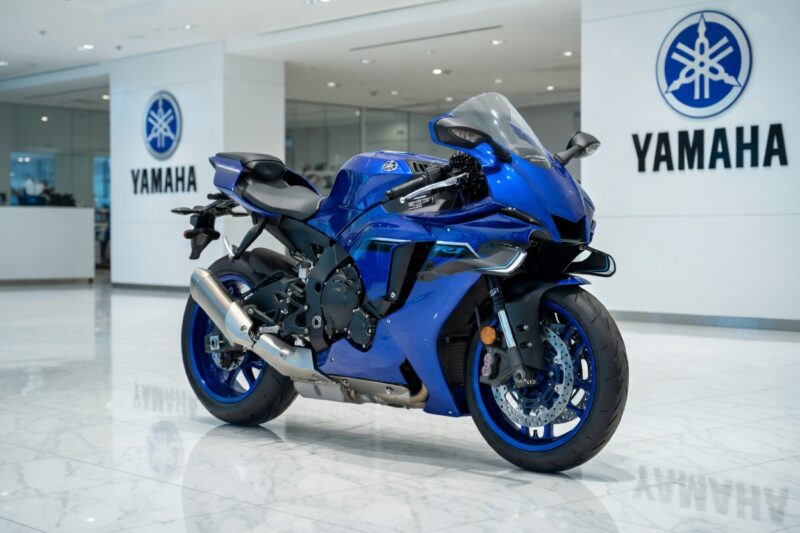 YAMAHA YZF-R1